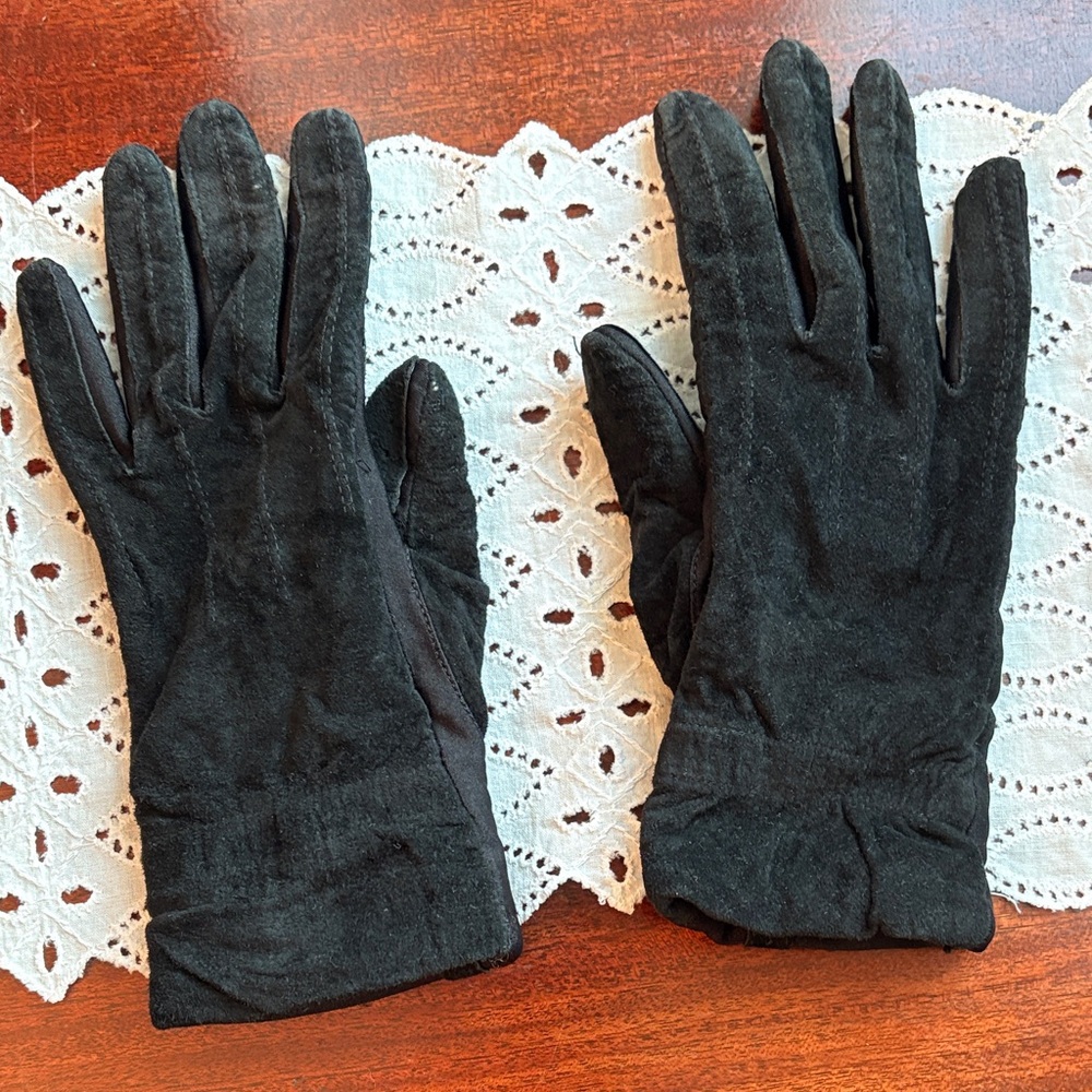 Vintage Black Suede Isotoner Winter Gloves
